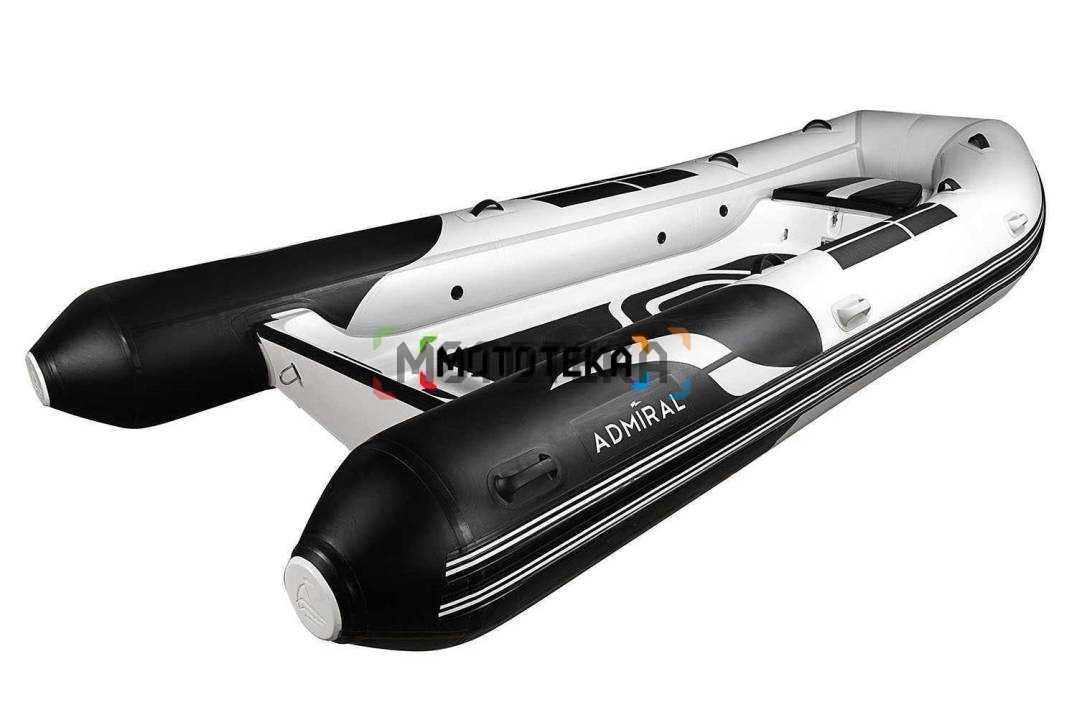 Лодка РИБ (RIB) Admiral (Адмирал) 480 с консолью - сине-черная Лодка РИБ (RIB) Admiral (Адмирал) 480 с консолью - сине-черная